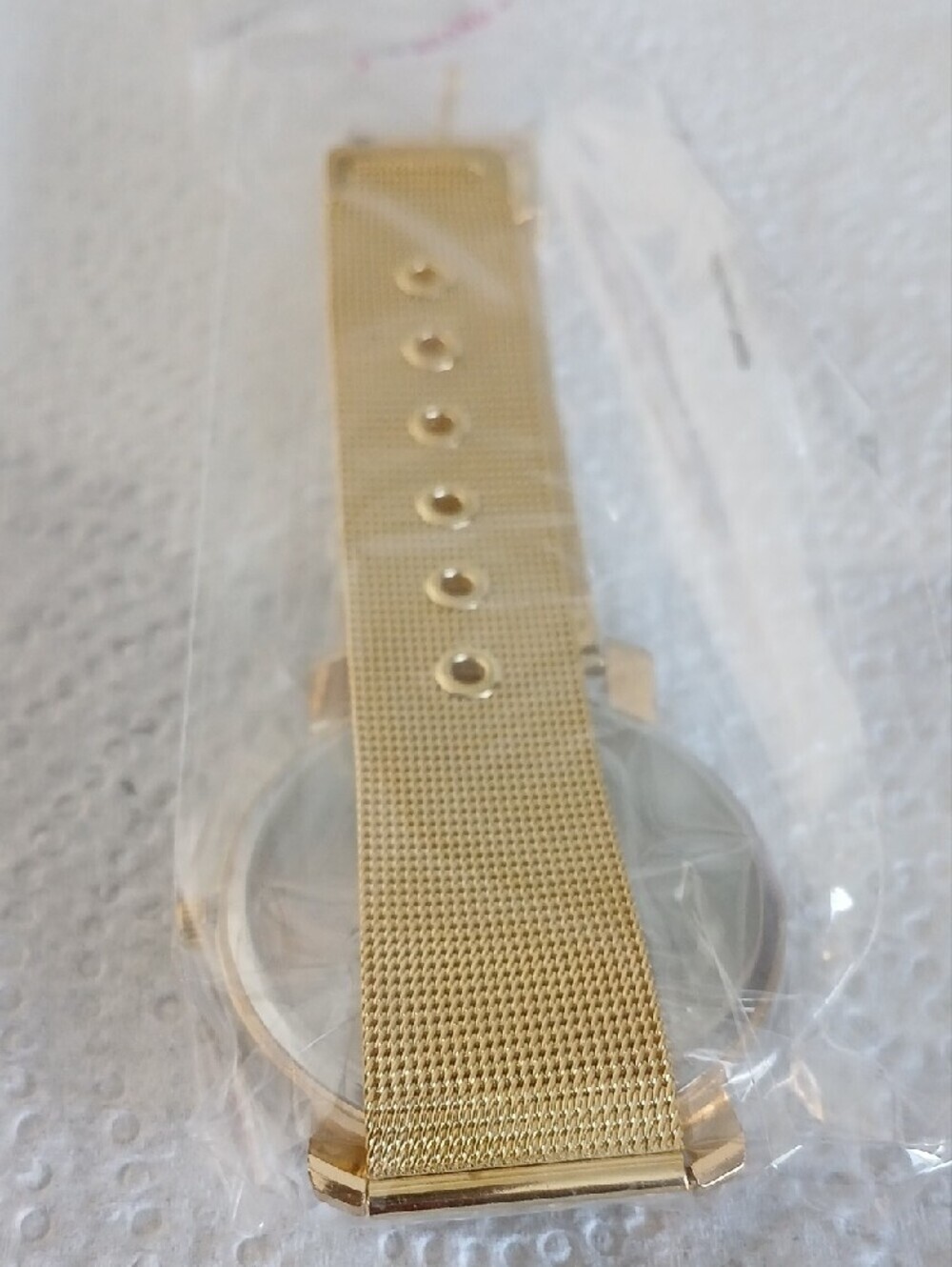 Gold Women's Minimalist Mesh Strap Watch - Picture 4 of 5